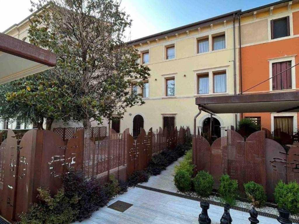 Destiny Home Soave Εξωτερικό φωτογραφία